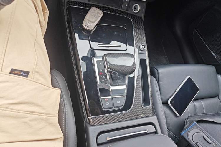 Used Audi Q5L 2021 45 TFSI Luxury Dynamic Edition Gear Lever