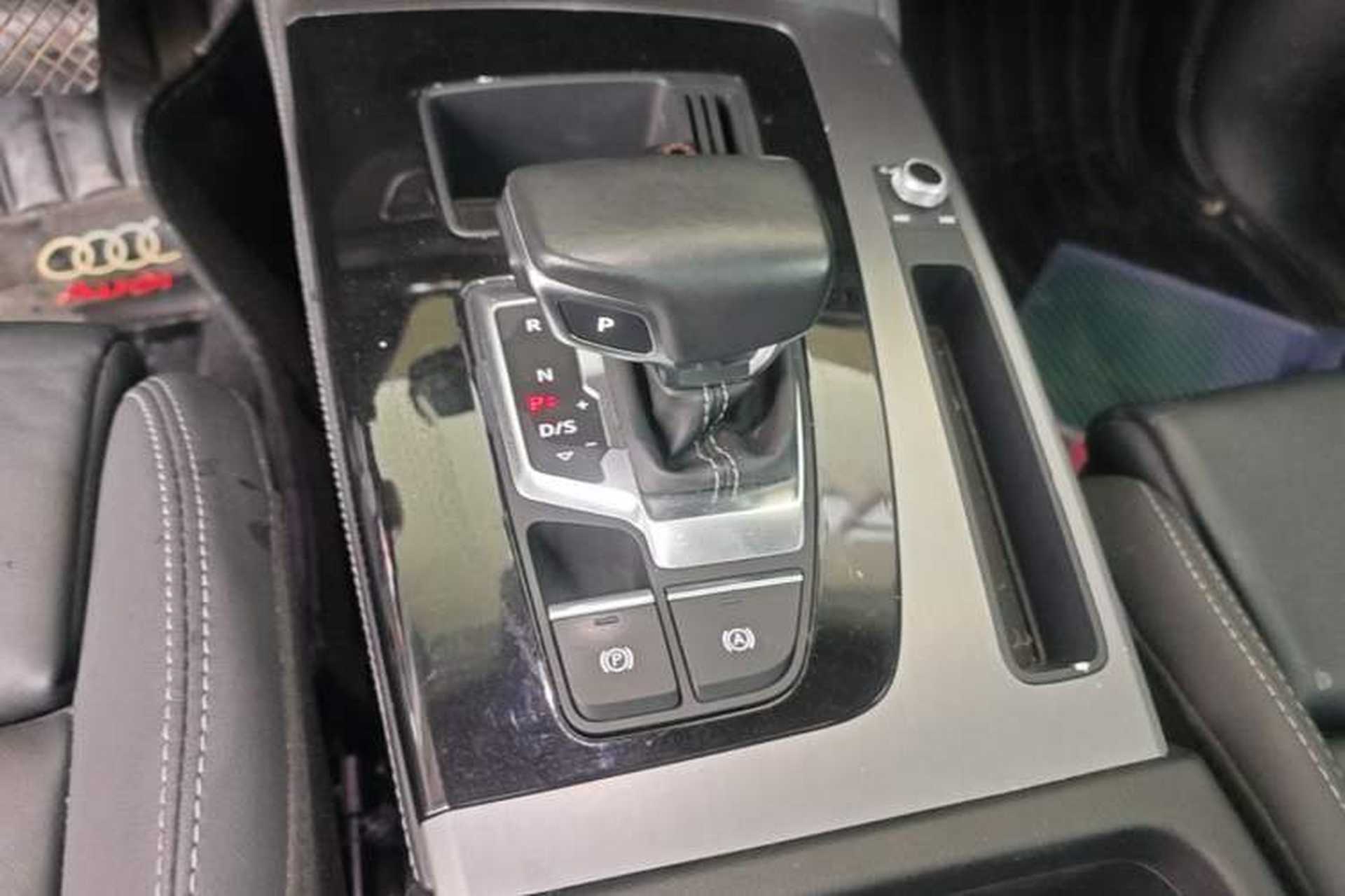 Used Audi Q5L 2021 40 TFSI Fashion Dynamic Model Gear Lever