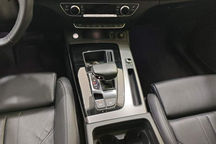 Used Audi Q5L 2021 40 TFSI Luxury Dynamic Edition Gear Lever