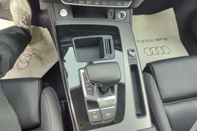Used Audi Q5L 2021 40 TFSI Luxury Dynamic Edition Gear Lever