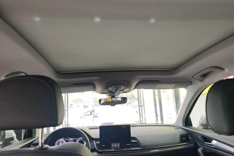 Used Audi Q5L 2021 40 TFSI Luxury Dynamic Edition Headliner