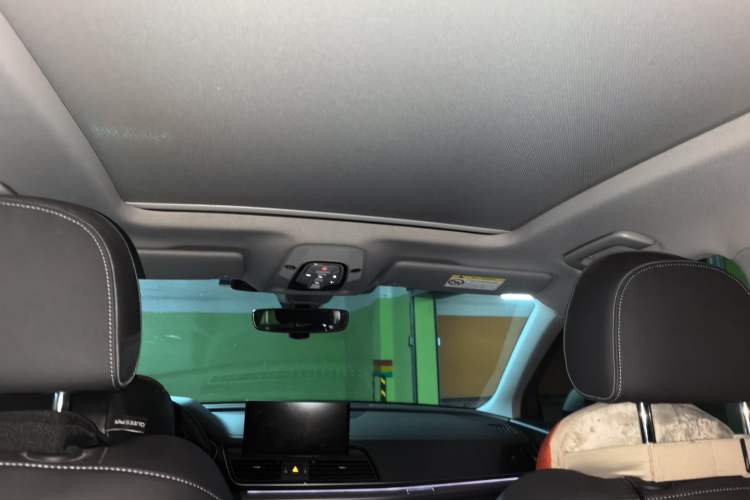 Used Audi Q5L 2021 40 TFSI Luxury Dynamic Edition Headliner