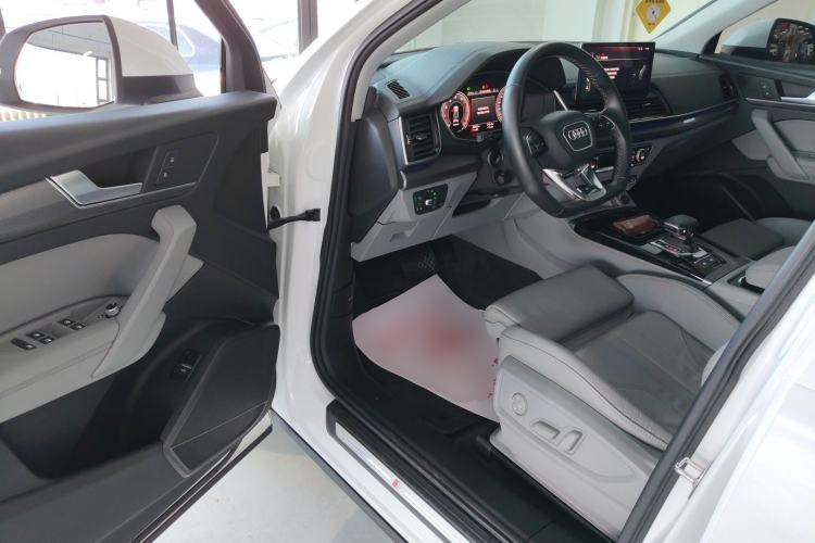 Used Audi Q5L 2021 40 TFSI Luxury Dynamic Edition Interior 3