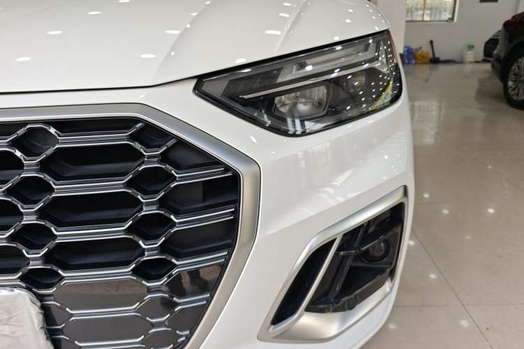 Used Audi Q5L 2021 40 TFSI Luxury Dynamic Edition Left Front Headlight