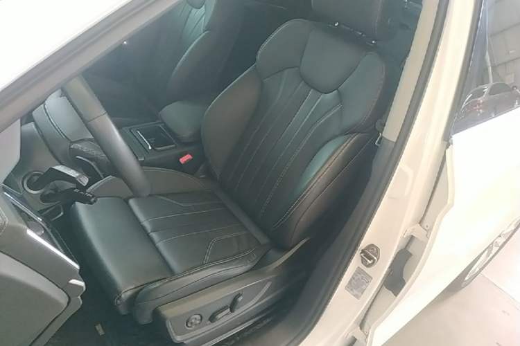 Used Audi Q5L 2021 40 TFSI Luxury Dynamic Edition Left Front Seat