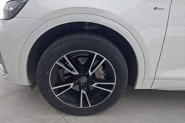 Used Audi Q5L 2021 40 TFSI Fashion Dynamic Model Left Front Wheel Hub