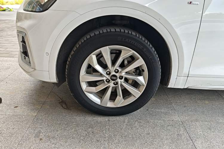 Used Audi Q5L 2021 40 TFSI Luxury Dynamic Edition Left Front Wheel Hub