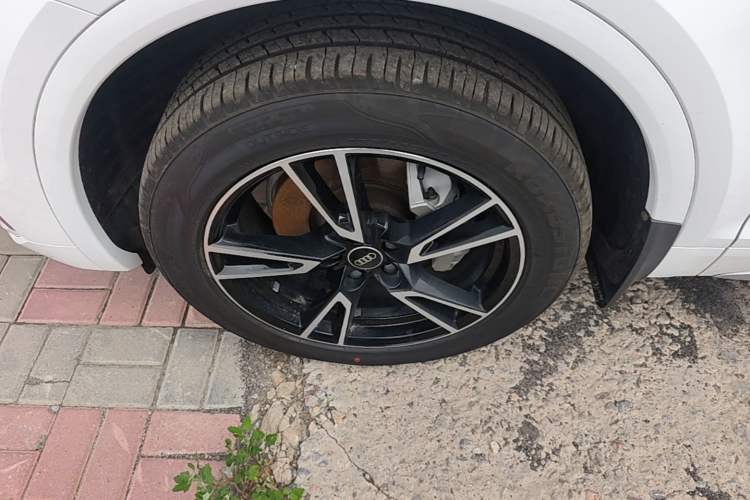 Used Audi Q5L 2021 40 TFSI Fashion Dynamic Model Left Front Wheel Hub