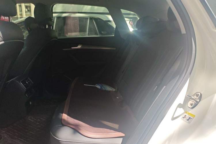 Used Audi Q5L 2021 45 TFSI Luxury Dynamic Edition Left Rear Seat