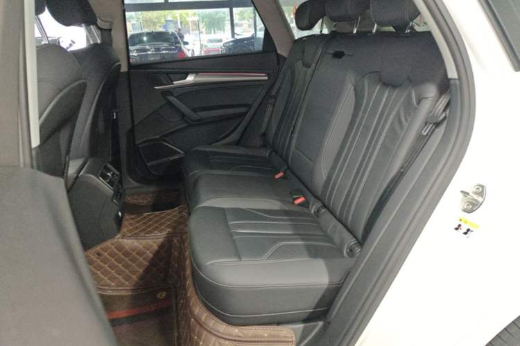 Used Audi Q5L 2021 45 TFSI Luxury Dynamic Edition Left Rear Seat
