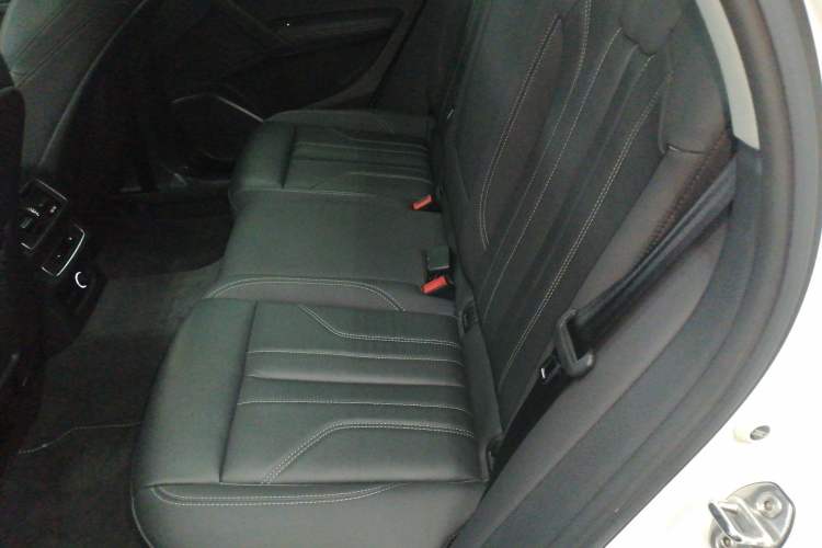 Used Audi Q5L 2021 40 TFSI Luxury Dynamic Edition Left Rear Seat