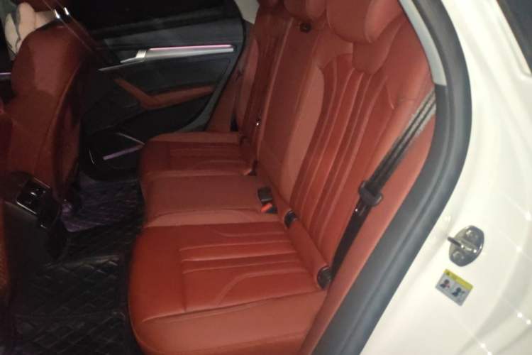 Used Audi Q5L 2021 45 TFSI Luxury Dynamic Edition Left Rear Seat
