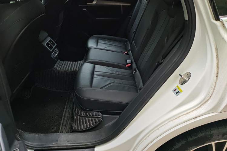 Used Audi Q5L 2021 40 TFSI Fashion Dynamic Model Left Rear Seat