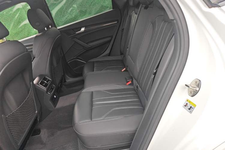 Used Audi Q5L 2021 45 TFSI Luxury Dynamic Edition Left Rear Seat