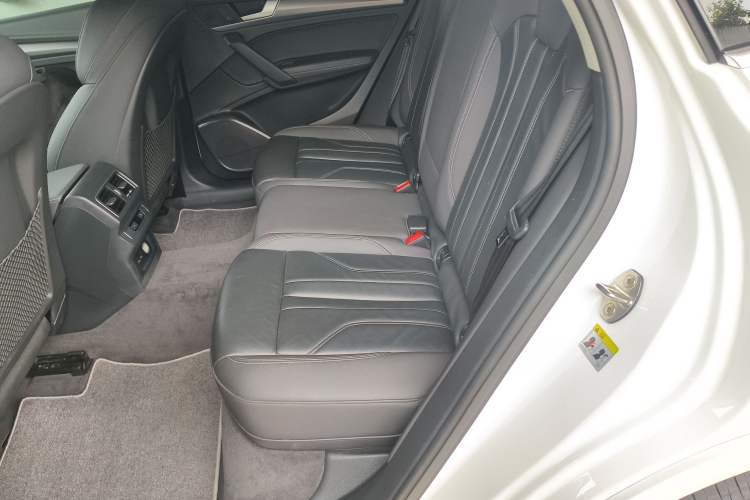 Used Audi Q5L 2021 40 TFSI Luxury Dynamic Edition Left Rear Seat