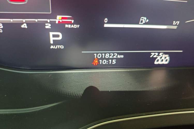 Used Audi Q5L 2021 45 TFSI Luxury Dynamic Edition Odometer Close Up