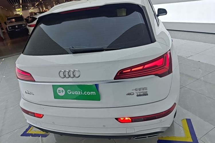 Used Audi Q5L 2021 40 TFSI Fashion Dynamic Model Rear Right 45 Deg