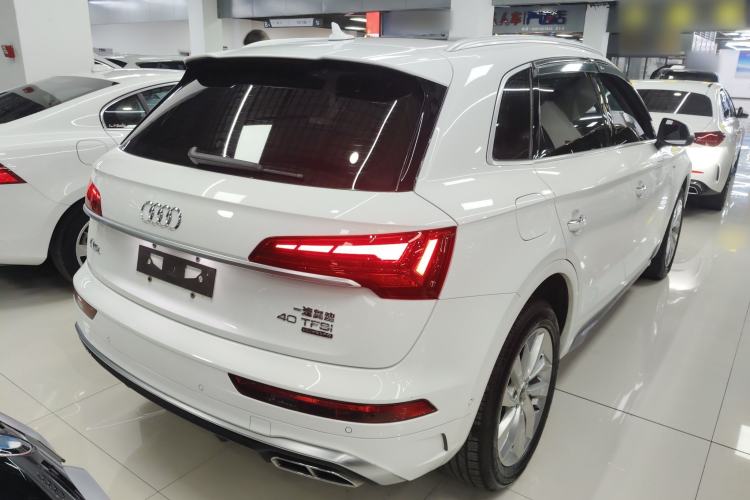 Used Audi Q5L 2021 40 TFSI Luxury Dynamic Edition Rear Right 45 Deg