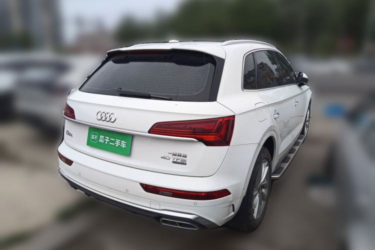 Used Audi Q5L 2021 40 TFSI Fashion Dynamic Model Rear Right 45 Deg