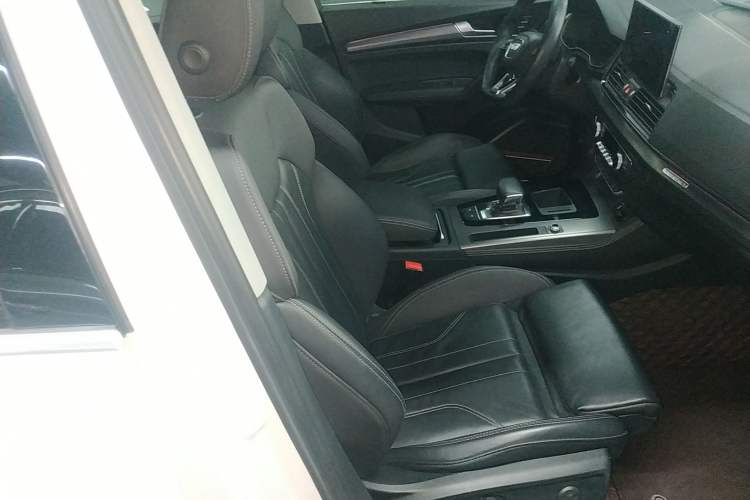 Used Audi Q5L 2021 45 TFSI Luxury Dynamic Edition Right Front Seat