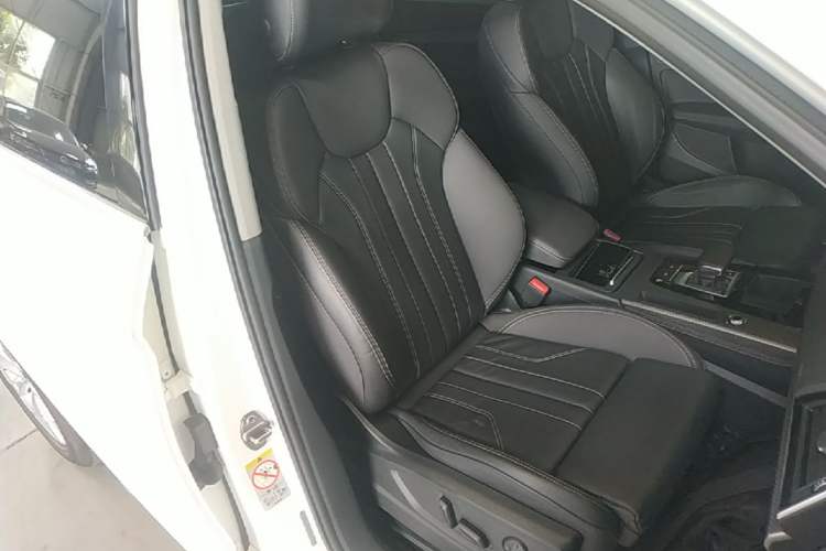 Used Audi Q5L 2021 40 TFSI Luxury Dynamic Edition Right Front Seat