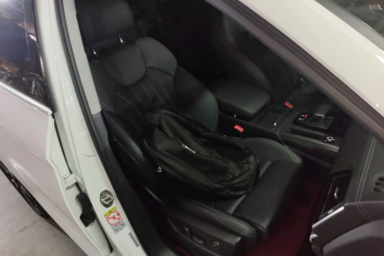 Used Audi Q5L 2021 40 TFSI Fashion Dynamic Model Right Front Seat
