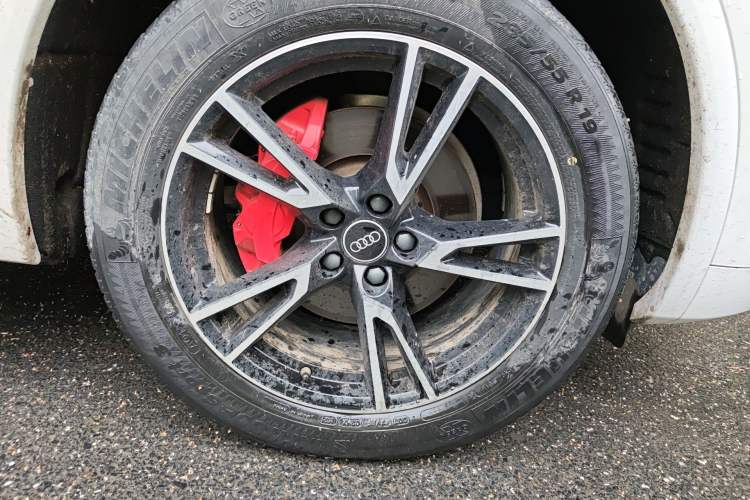 Used Audi Q5L 2021 40 TFSI Fashion Dynamic Model Right Front Wheel Hub