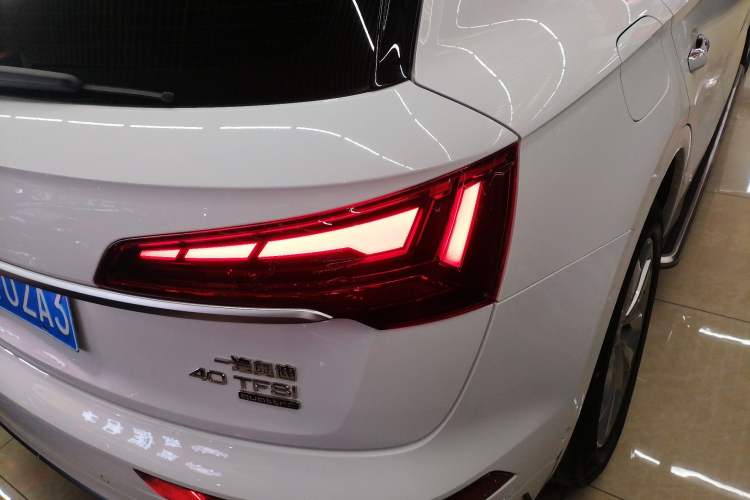 Used Audi Q5L 2021 40 TFSI Luxury Dynamic Edition Right Rear Taillight