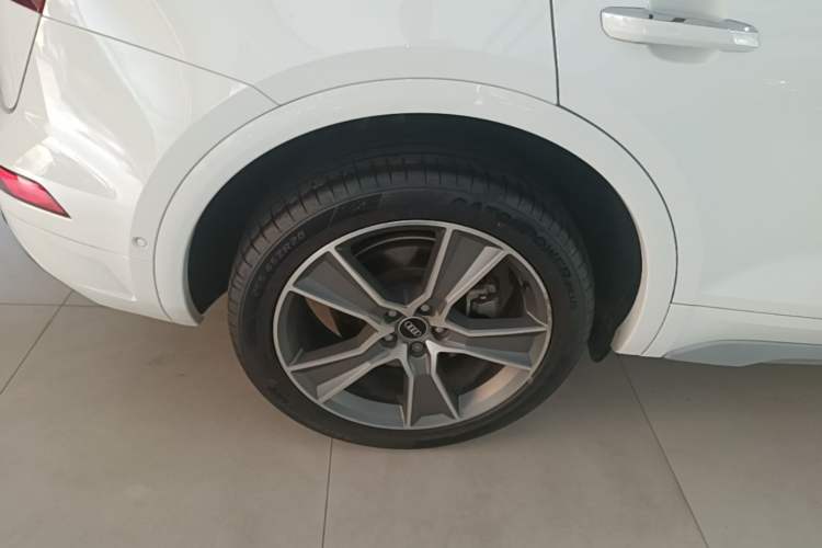 Used Audi Q5L 2021 45 TFSI Luxury Dynamic Edition Right Rear Wheel Hub