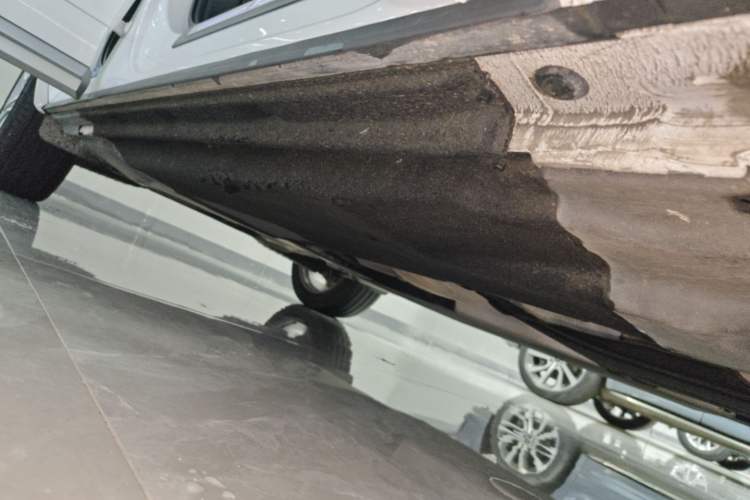 Used Audi Q5L 2021 45 TFSI Luxury Dynamic Edition Right Side Sill