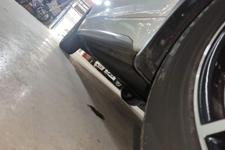 Used Audi Q5L 2021 40 TFSI Fashion Dynamic Model Right Side Sill