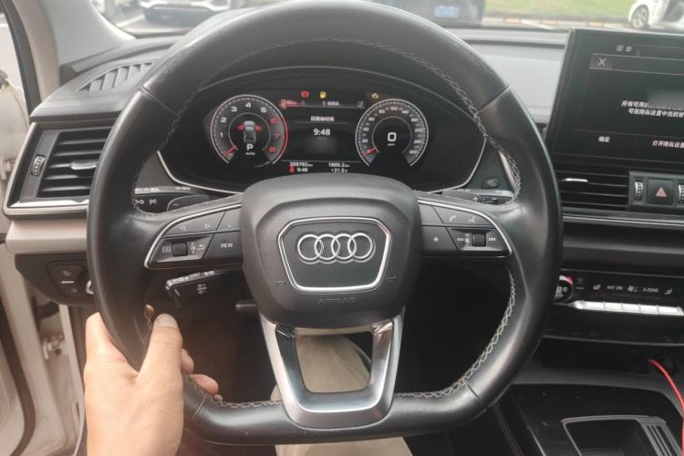 Used Audi Q5L 2021 40 TFSI Fashion Dynamic Model Steering Wheel