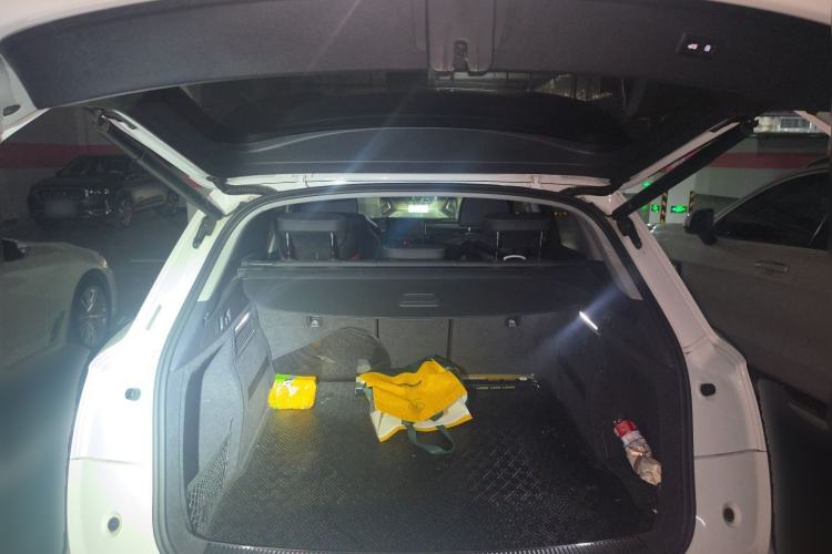 Used Audi Q5L 2021 40 TFSI Luxury Dynamic Edition Trunk