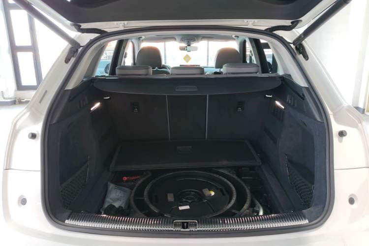 Used Audi Q5L 2021 40 TFSI Luxury Dynamic Edition Trunk