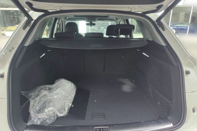 Used Audi Q5L 2021 40 TFSI Luxury Dynamic Edition Trunk