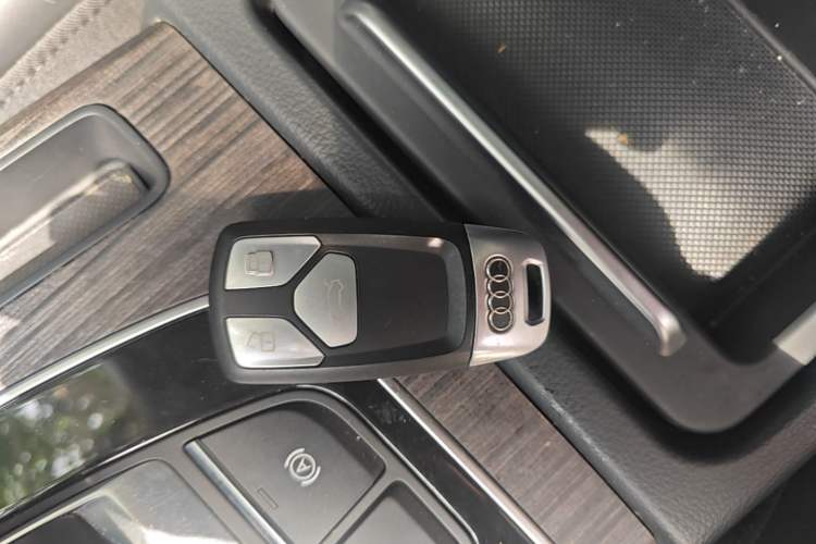 Used Audi Q5L 2021 45 TFSI Prestige Dynamic Edition Vehicle Key