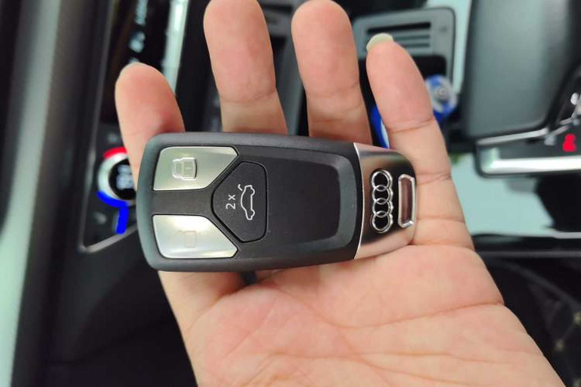 Used Audi Q5L 2021 40 TFSI Fashion Dynamic Model Vehicle Key