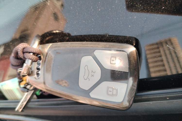 Used Audi Q5L 2021 40 TFSI Luxury Dynamic Edition Vehicle Key