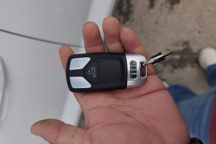 Used Audi Q5L 2021 40 TFSI Fashion Dynamic Model Vehicle Key