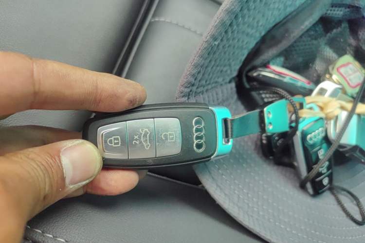 Used Audi Q5L 2021 40 TFSI Luxury Dynamic Edition Vehicle Key