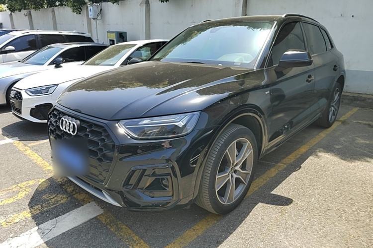 Used Audi Q5L 2022 Updated 45T Luxury Dynamic Version Guazi used car, China used car export, Used car for sale, Used Audi cars, Cheapest cars for sale