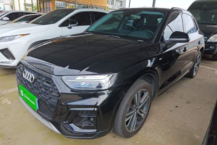 Used Audi Q5L 2022 40T Fashionable and Dynamic Model Guazi used car, China used car export, Used car for sale, Used  cars, Cheapest cars for sale