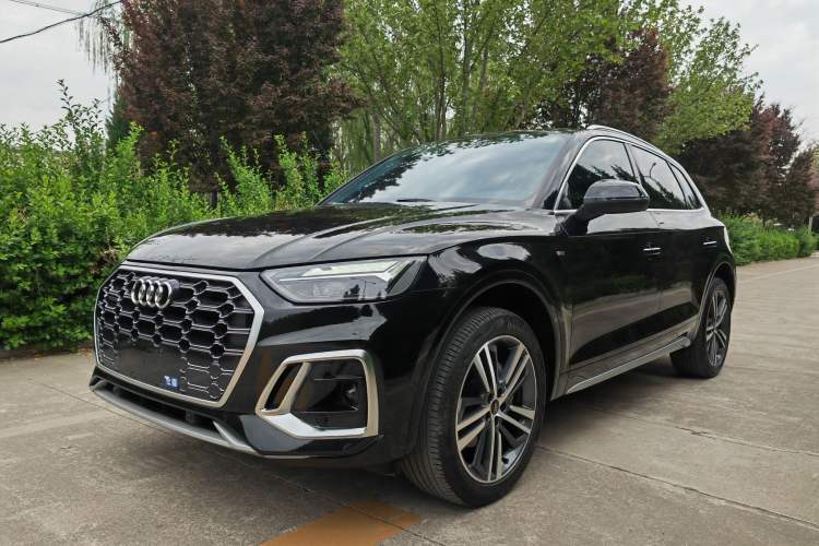 Used Audi Q5L 2022 Updated 40T Luxury Dynamic Edition Guazi used car, China used car export, Used car for sale, Used cars, Cheapest cars for sale