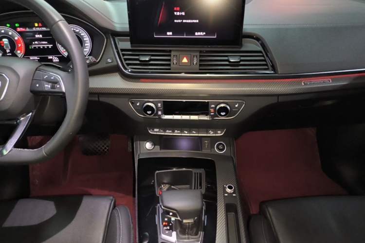 Used Audi Q5L 2022 40T Luxury Dynamic Model Audio And AC Panel