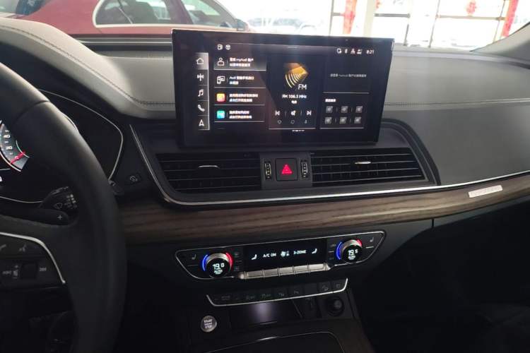 Used Audi Q5L 2022 Updated Version 40T Luxury Elegant Edition Audio And AC Panel