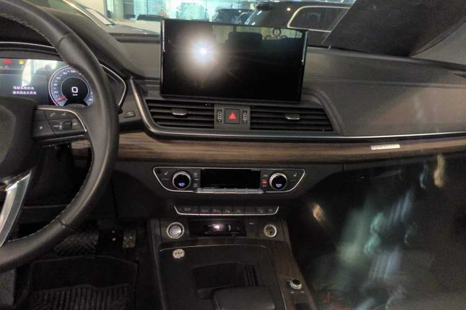 Used Audi Q5L 2022 40T Luxury Elegant Model Audio And AC Panel