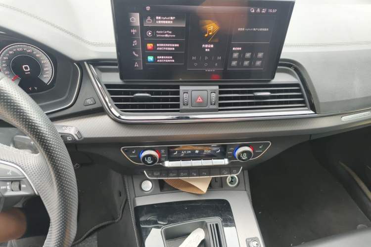 Used Audi Q5L 2022 45T Luxury Dynamic Model Audio And AC Panel