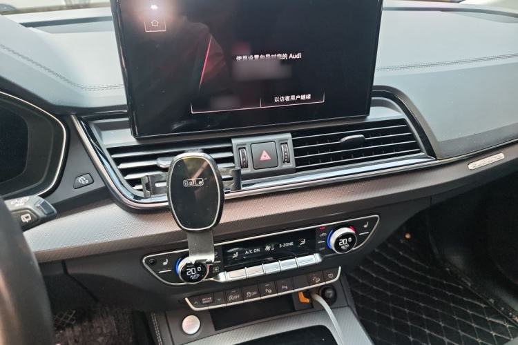 Used Audi Q5L 2022 40T Luxury Dynamic Model Audio And AC Panel
