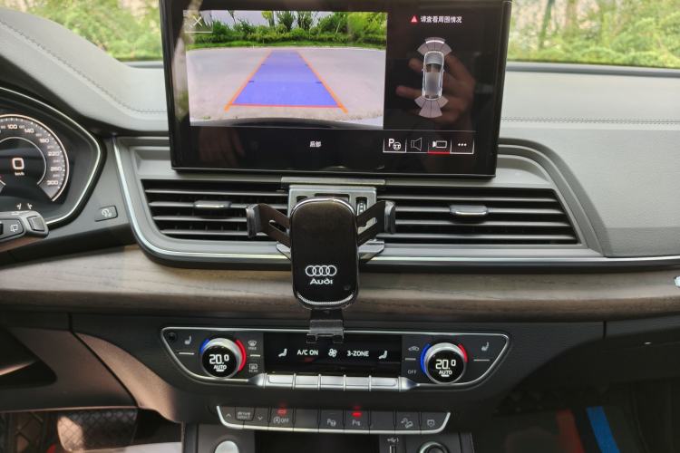 Used Audi Q5L 2022 45T Luxury Elegant Model Audio And AC Panel