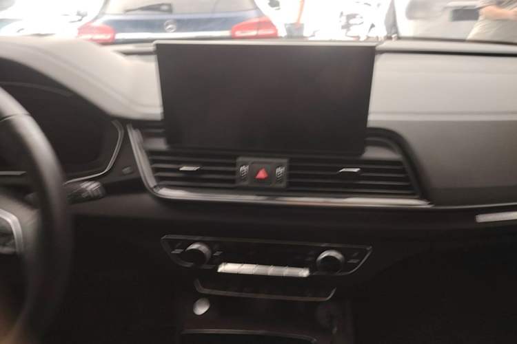 Used Audi Q5L 2022 45T Prestige Dynamic Edition Audio And AC Panel